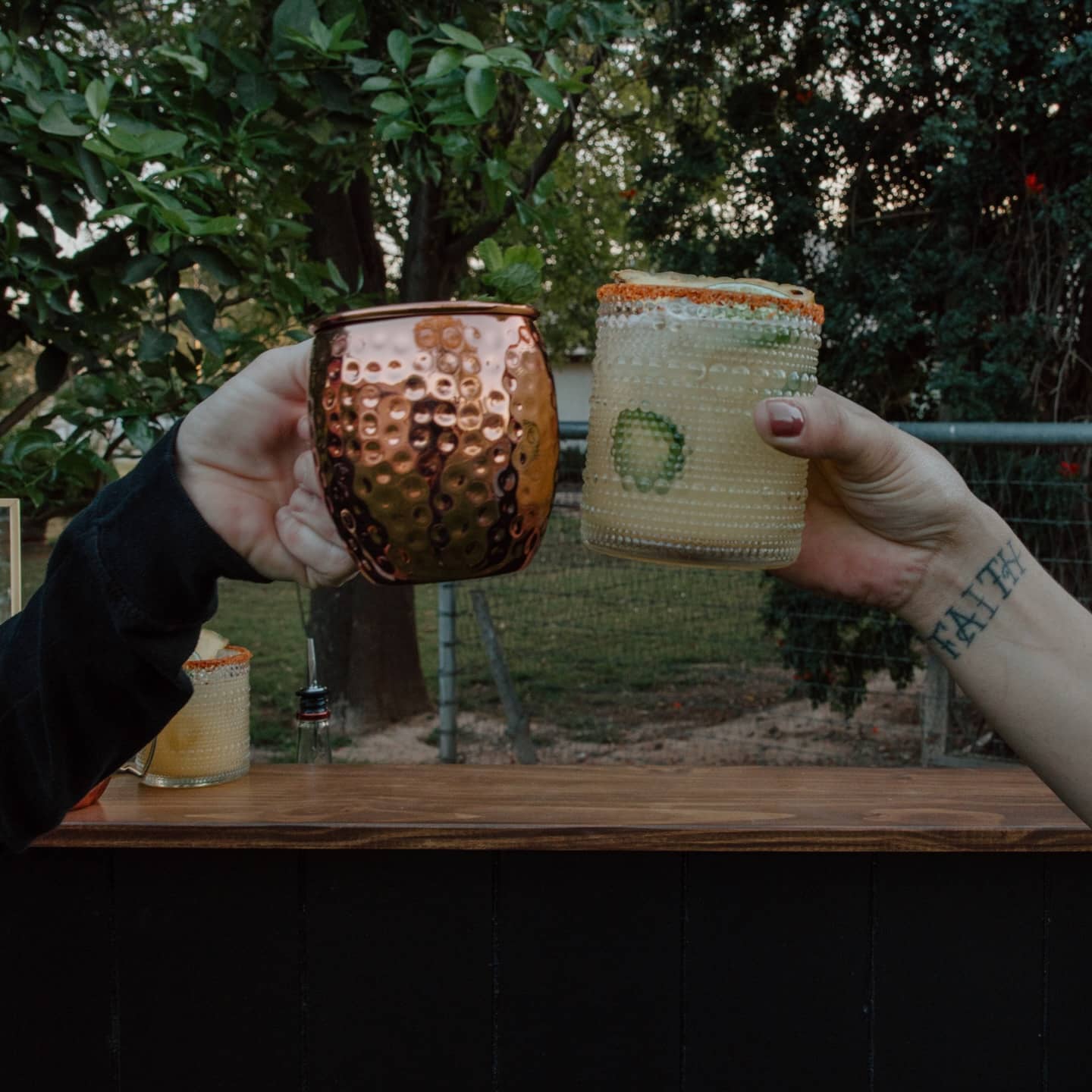 Copper mule mugs and a margarita toast at a wedding
